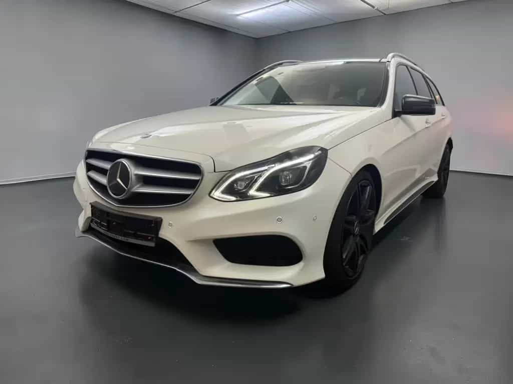Mercedes-Benz E 350 BT 4Matic AMG LINE*MEGAVOLL + AIRMATIC 04/2015-photo-0