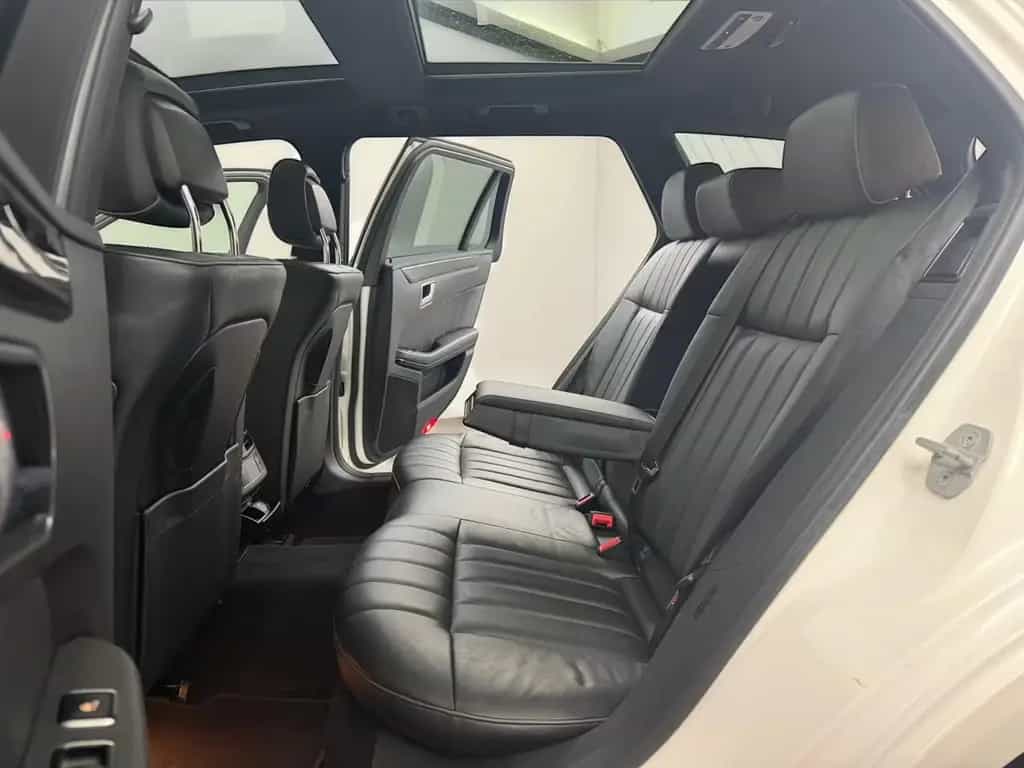 Mercedes-Benz E 350 BT 4Matic AMG LINE*MEGAVOLL + AIRMATIC 04/2015-photo-12