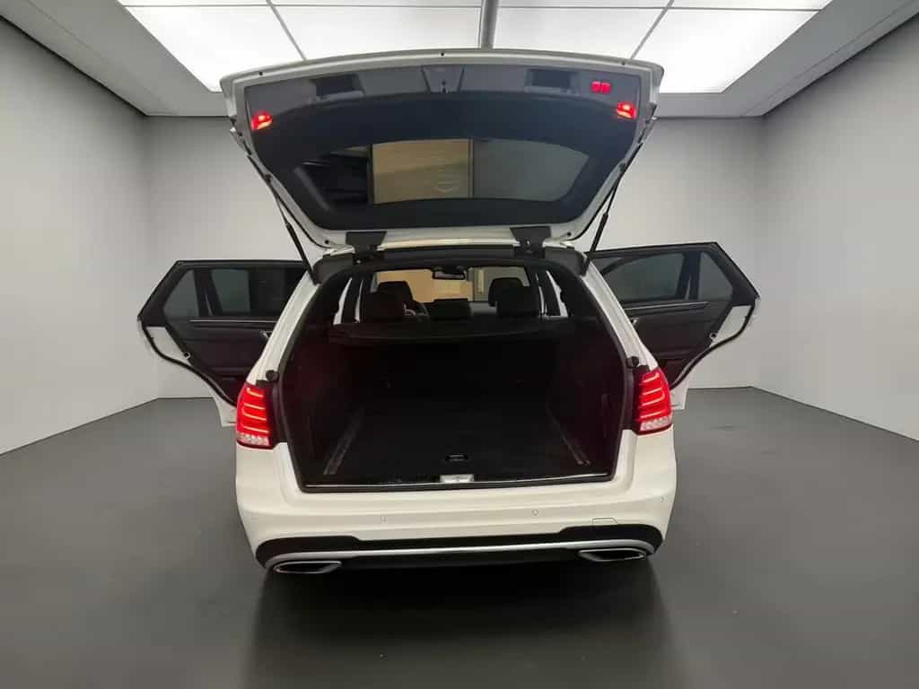 Mercedes-Benz E 350 BT 4Matic AMG LINE*MEGAVOLL + AIRMATIC 04/2015-photo-13