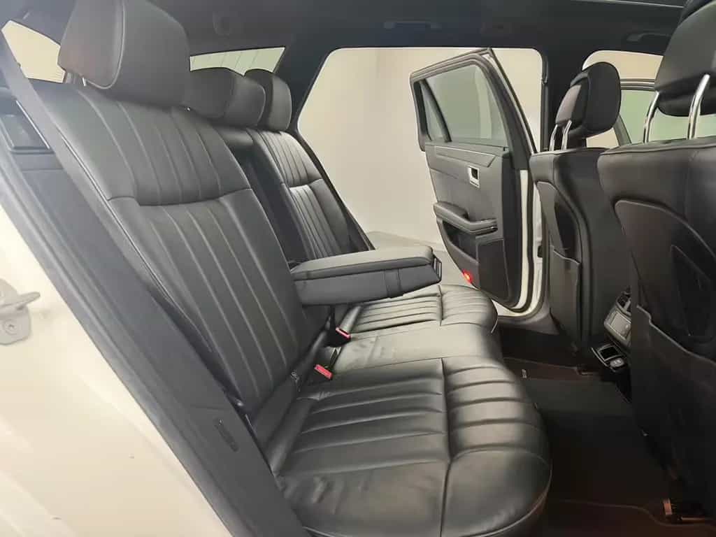 Mercedes-Benz E 350 BT 4Matic AMG LINE*MEGAVOLL + AIRMATIC 04/2015-photo-16