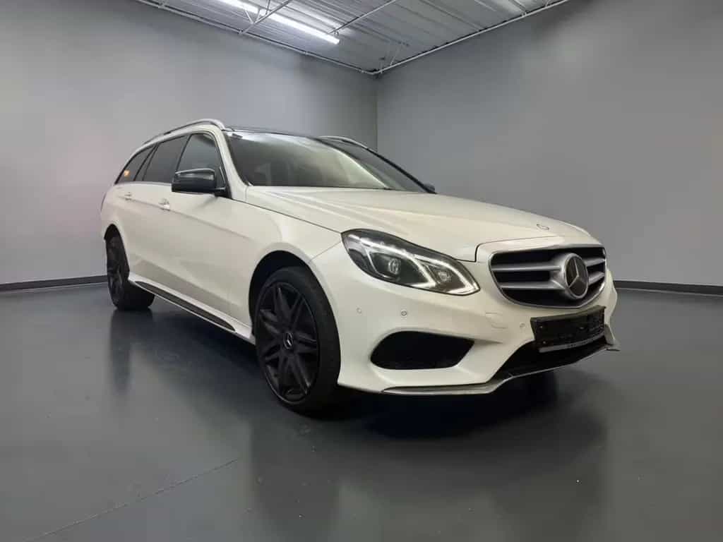Mercedes-Benz E 350 BT 4Matic AMG LINE*MEGAVOLL + AIRMATIC 04/2015-photo-2