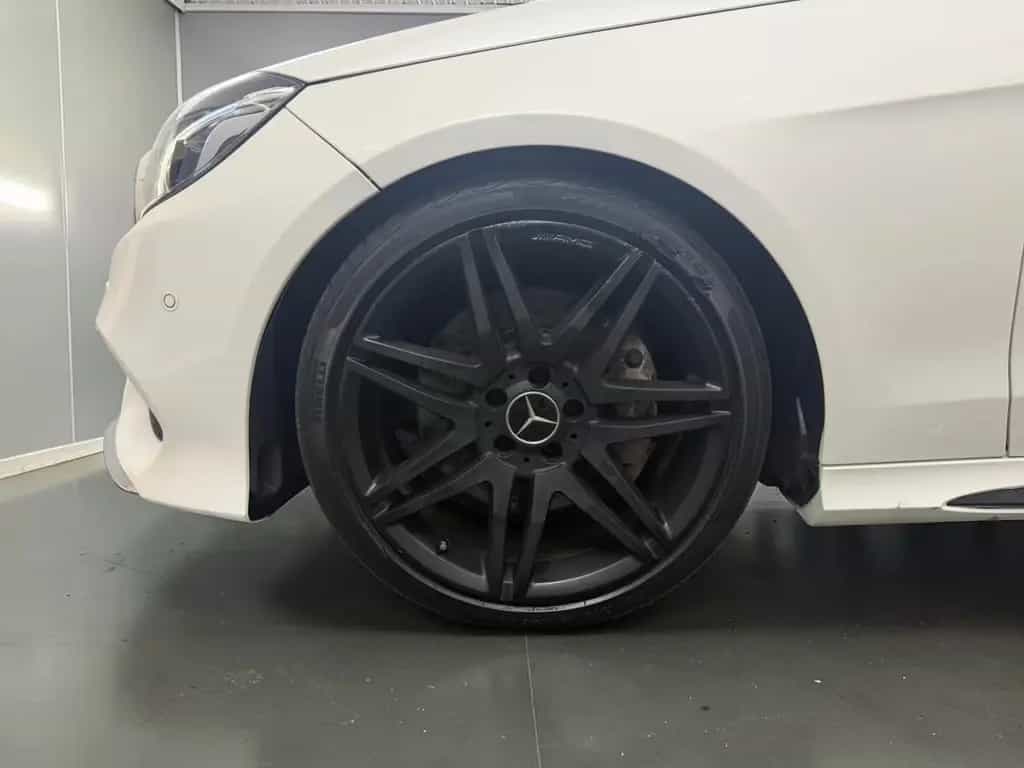 Mercedes-Benz E 350 BT 4Matic AMG LINE*MEGAVOLL + AIRMATIC 04/2015-photo-3
