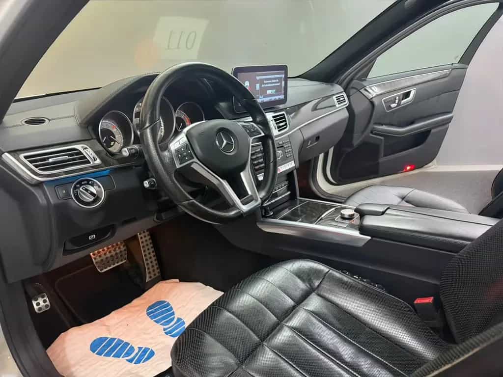 Mercedes-Benz E 350 BT 4Matic AMG LINE*MEGAVOLL + AIRMATIC 04/2015-photo-9