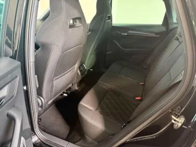 Skoda Karoq Sportline 2.0 TSI DSG 4x4 Matrix Kamera 01/2024-photo-12