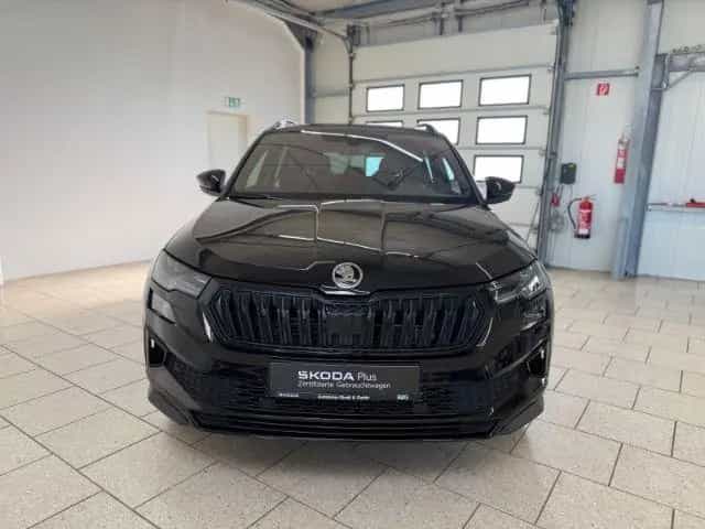 Skoda Karoq Sportline 2.0 TSI DSG 4x4 Matrix Kamera 01/2024-photo-2