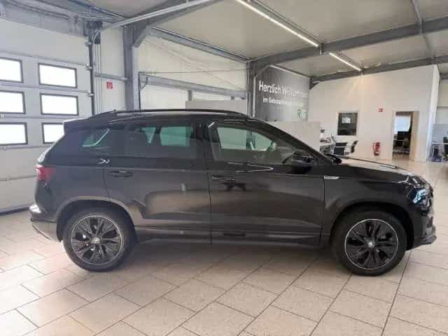 Skoda Karoq Sportline 2.0 TSI DSG 4x4 Matrix Kamera 01/2024-photo-4