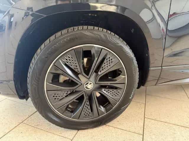 Skoda Karoq Sportline 2.0 TSI DSG 4x4 Matrix Kamera 01/2024-photo-9