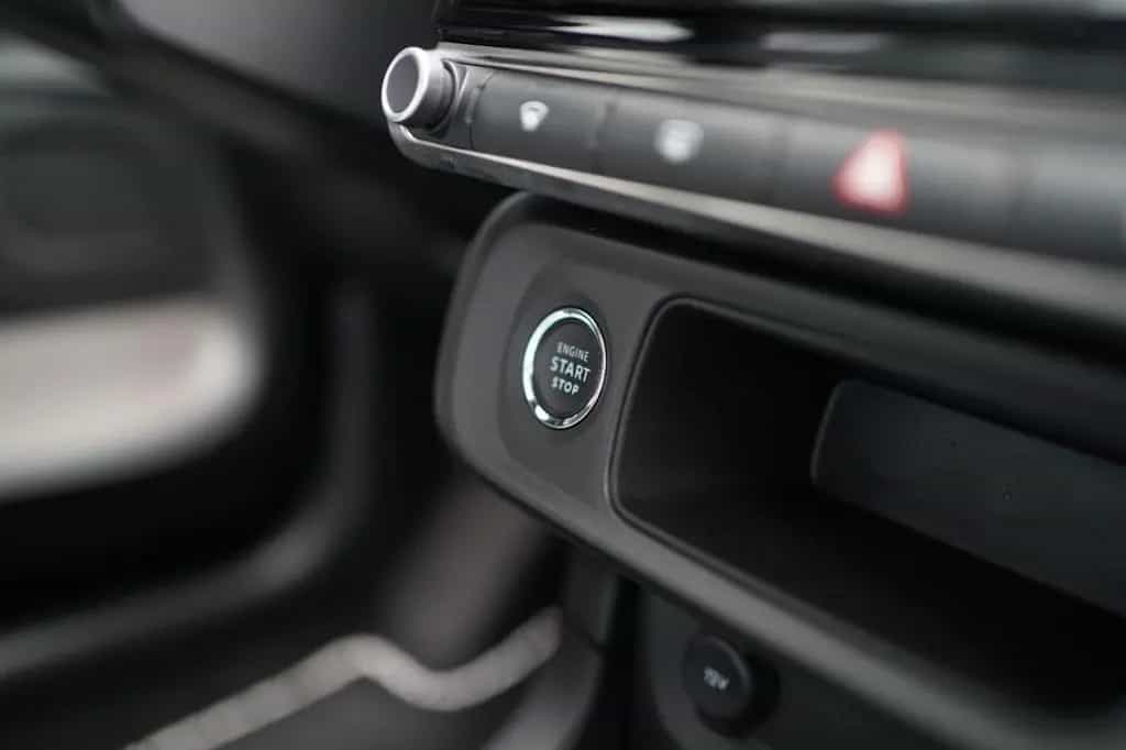 Citroën C3 PureTech 110 EAT6 Elle Automatik Sitzheizung 10/2023-photo-14