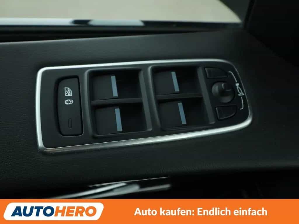 Jaguar 20d R-Sport AWD Aut.*NAV*XENON*TEMP*CAM*PDC*SHZ* 06/2018-photo-26