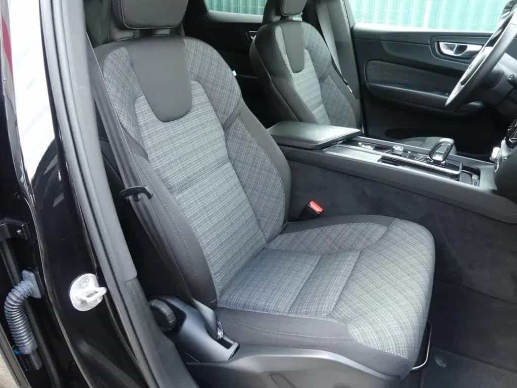 Volvo XC 60 XC60 Core 2WD 01/2023-photo-17