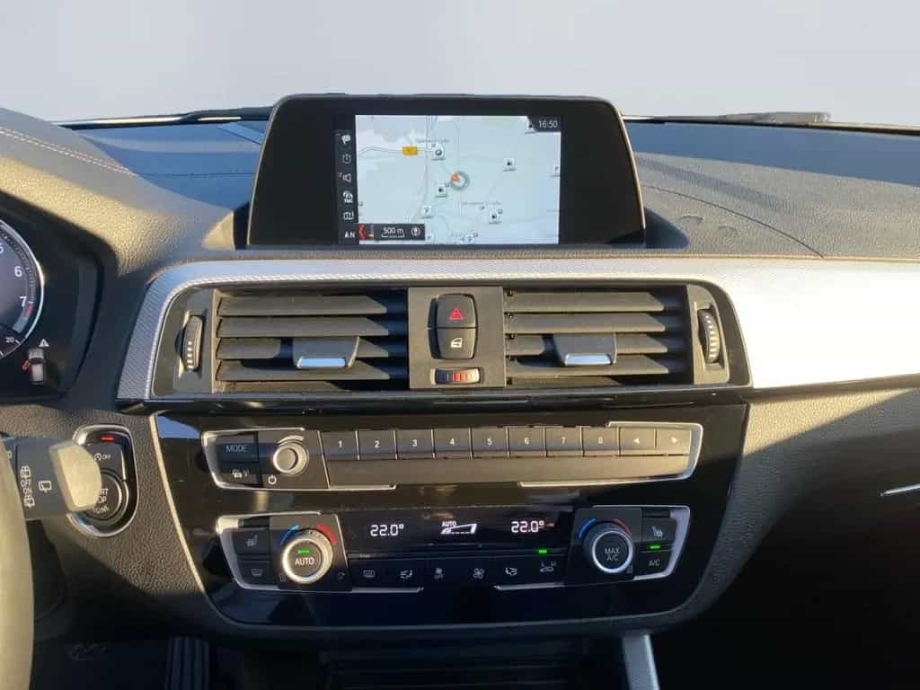 BMW 1 Series 118 i M Sport *LED*19''*HiFi*Leder*Shadow*SHZ*Na 05/2019-photo-15