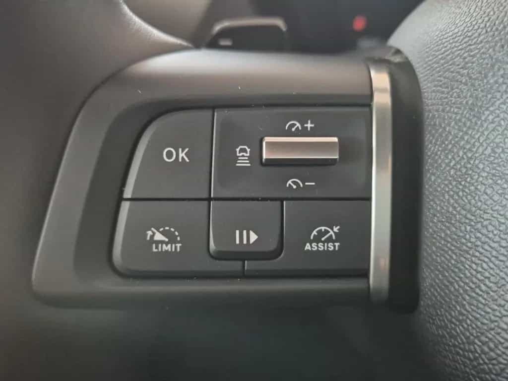 Citroën C5 X C5X Plus AT Shz Navi Head-up Kamera PDC v+h 06/2025-photo-19