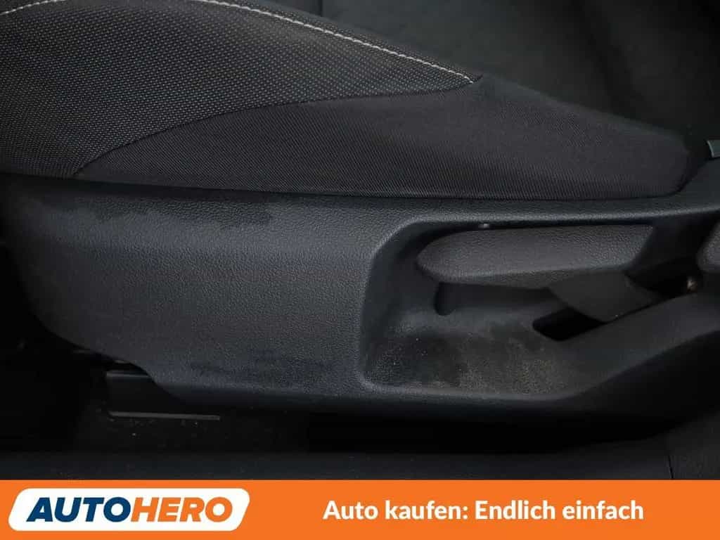 Toyota Corolla 1.2 Turbo Comfort*NAVI*ACC*CAM*KLIMA* 02/2020-photo-24