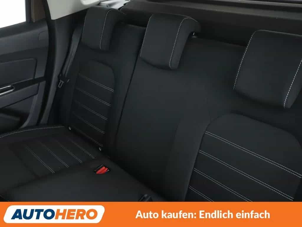 Dacia Duster 1.3 TCe Prestige *NAVI*CAM*TEMPO*SHZ*ALU* 12/2019-photo-13