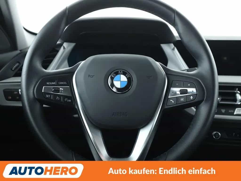 BMW 1 Series 120i Advantage Aut.*NAVI*LED*CAM*SHZ*TEMPO*ALU* 07/2021-photo-18