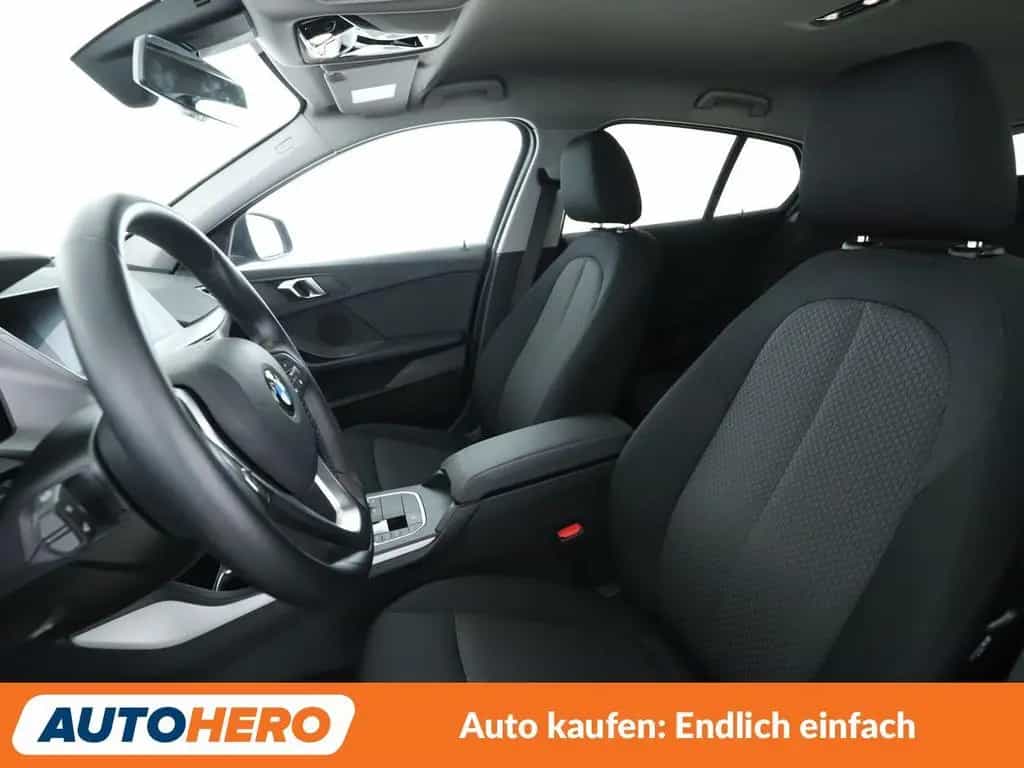 BMW 1 Series 120i Advantage Aut.*NAVI*LED*CAM*SHZ*TEMPO*ALU* 07/2021-photo-9