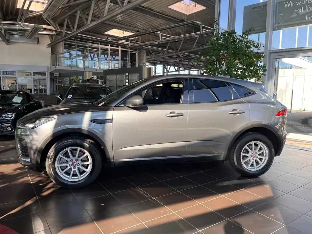 Jaguar E-Pace P200 R-Dynamic AWD AHK BLACK PACK ACC 07/2019-photo-3
