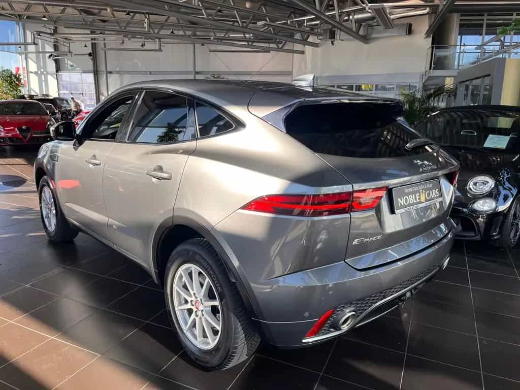 Jaguar E-Pace P200 R-Dynamic AWD AHK BLACK PACK ACC 07/2019-photo-4