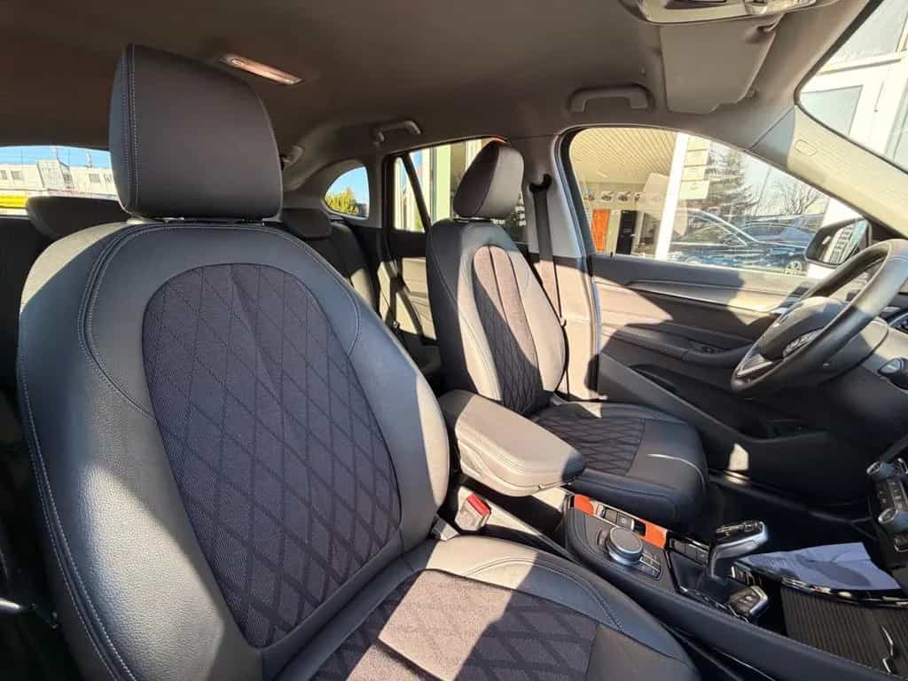 BMW X1 sDrive 18 i xLine 05/2018-photo-12