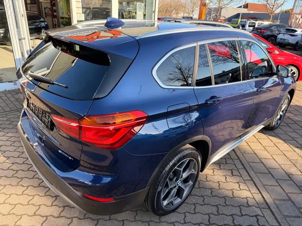 BMW X1 sDrive 18 i xLine 05/2018-photo-22