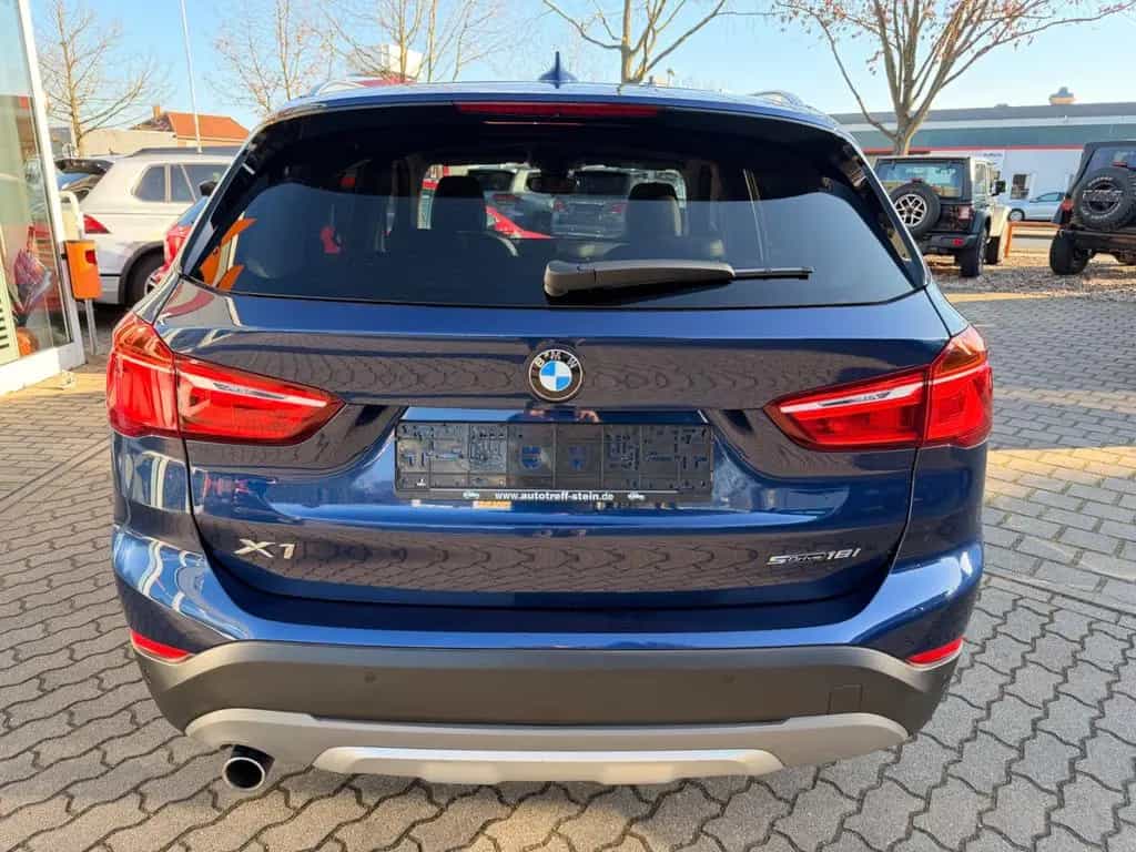 BMW X1 sDrive 18 i xLine 05/2018-photo-5