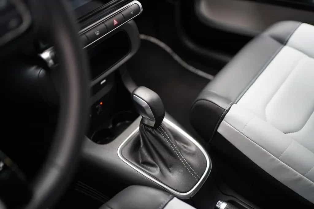 Citroën C3 PureTech 110 EAT6 Elle Automatik Sitzheizung 10/2023-photo-2