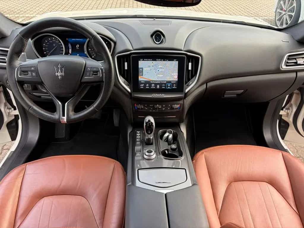 Maserati Ghibli 3.0 V6 ds 250cv auto my16 E6 10/2017-photo-9