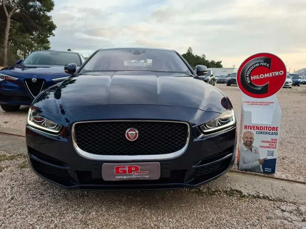 Jaguar XE 2.0 D 180cv *SOLO 23.000 KM* 05/2018-photo-1