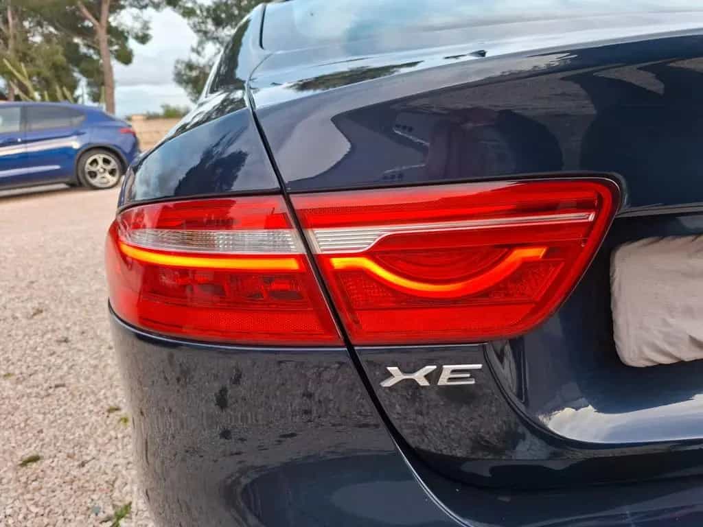 Jaguar XE 2.0 D 180cv *SOLO 23.000 KM* 05/2018-photo-10