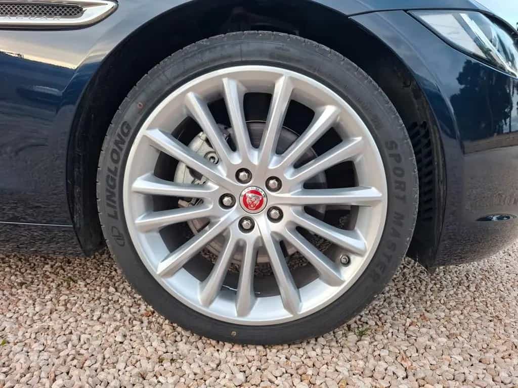 Jaguar XE 2.0 D 180cv *SOLO 23.000 KM* 05/2018-photo-8