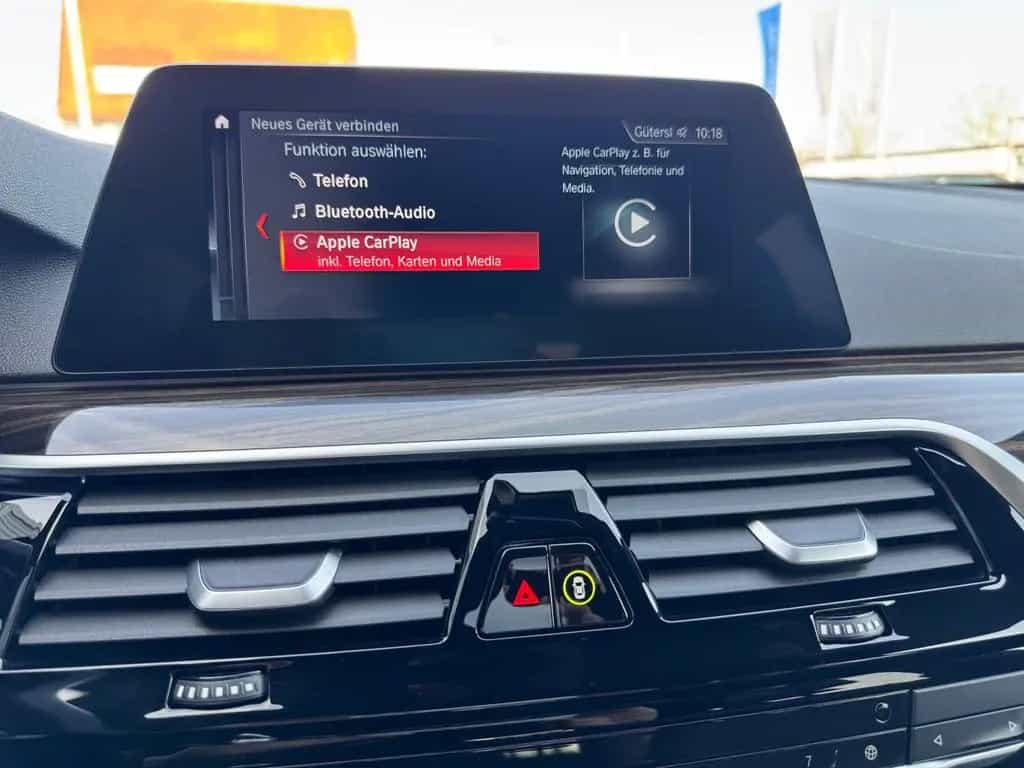 BMW 520 d Touring SportLine HeadUp Komfortsitze Panor 02/2020-photo-14