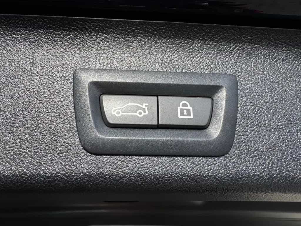 BMW 520 d Touring SportLine HeadUp Komfortsitze Panor 02/2020-photo-20