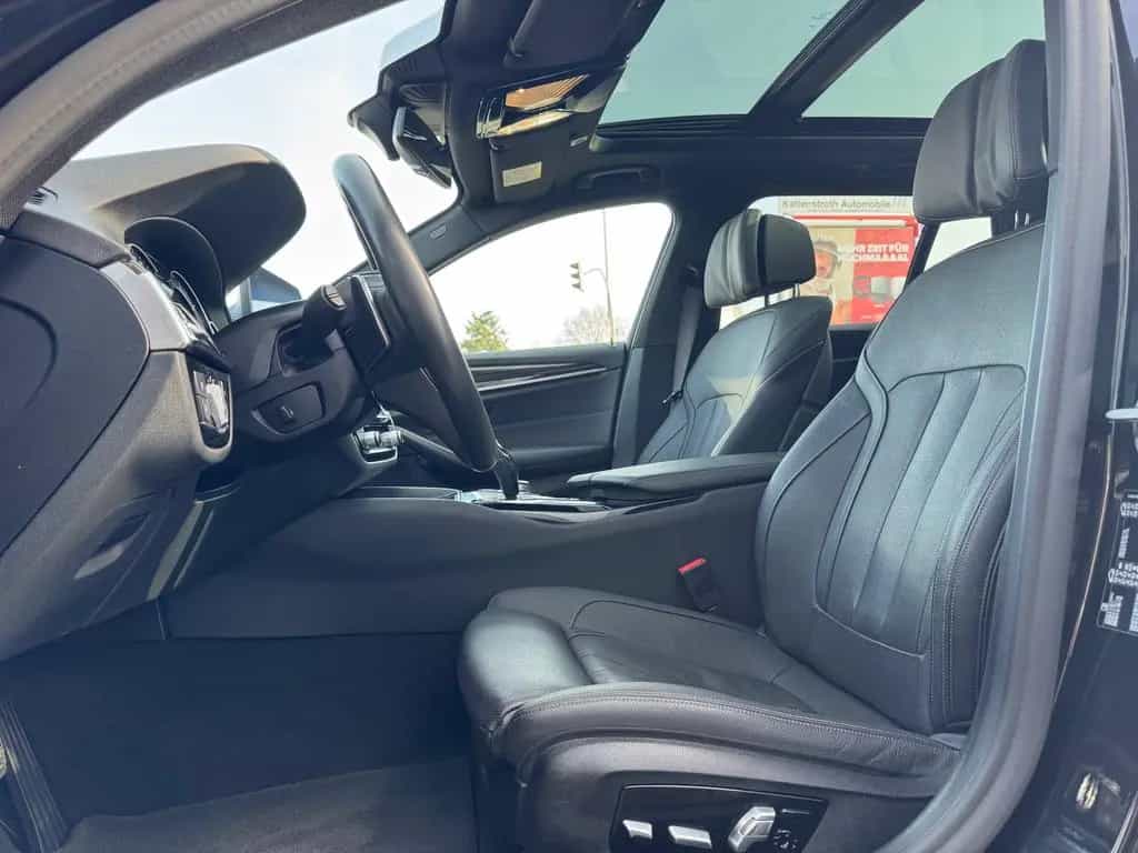 BMW 520 d Touring SportLine HeadUp Komfortsitze Panor 02/2020-photo-6