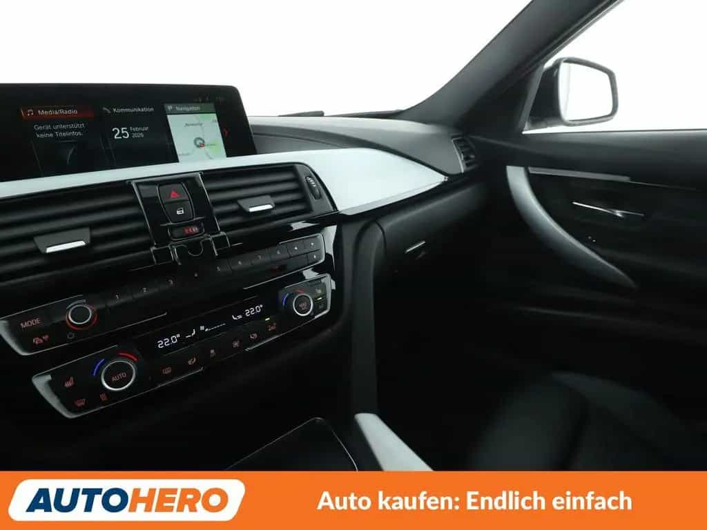 BMW 3 Series 318i M Sport Shadow Aut.*NAVI*LED*PDC*SHZ*TEMPO* 03/2019-photo-24