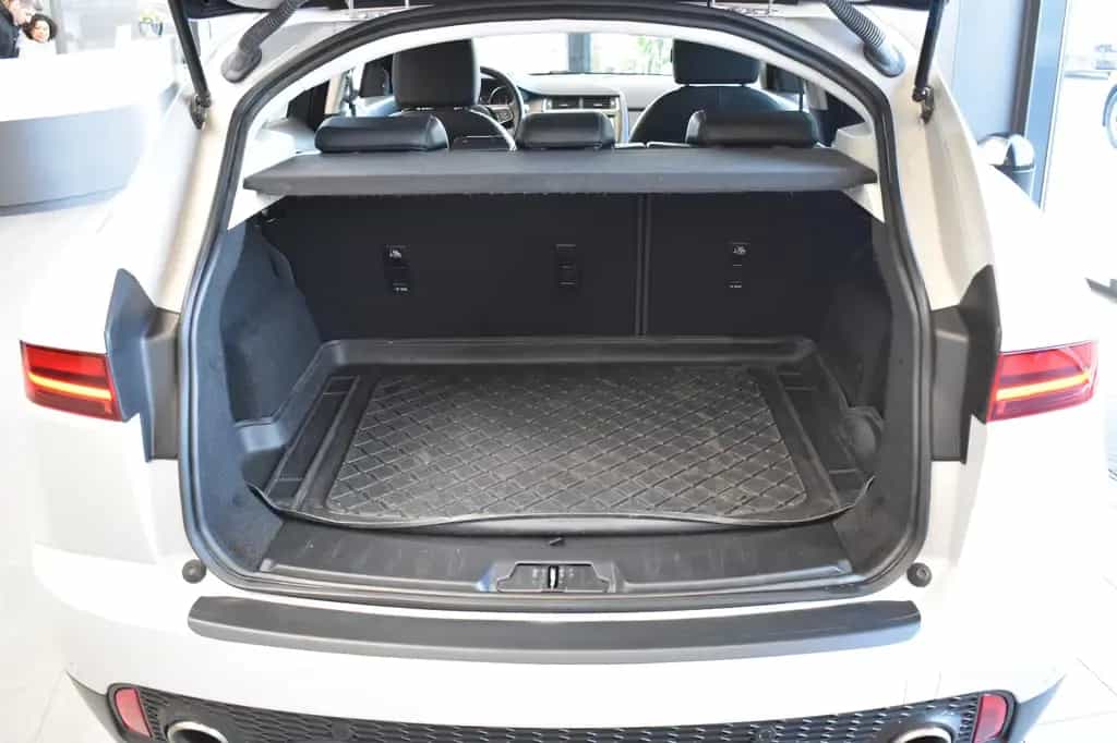 Jaguar E-Pace 2.0 AWD LED~AHK~DAB~RFKamera~Meridian 05/2019-photo-11