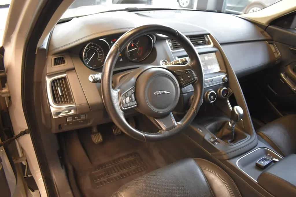 Jaguar E-Pace 2.0 AWD LED~AHK~DAB~RFKamera~Meridian 05/2019-photo-15