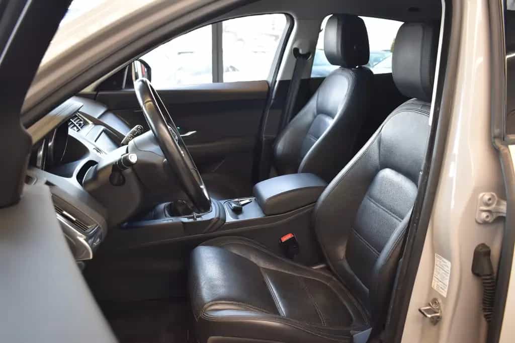 Jaguar E-Pace 2.0 AWD LED~AHK~DAB~RFKamera~Meridian 05/2019-photo-7