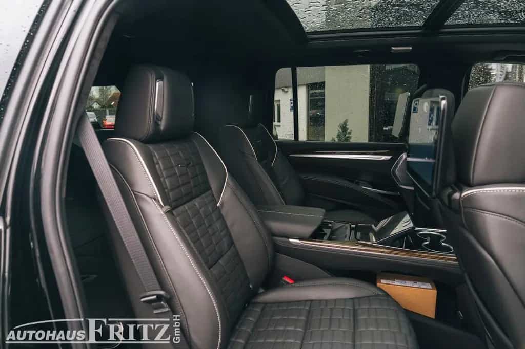 Cadillac Escalade ESV Sport Platinum, TV, Executive Seats null-photo-38