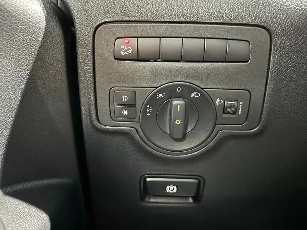 Mercedes-Benz Vito TOURER 114 4X4 LANG 8S BODENFREIHEIT-ERHÖHT 08/2018-photo-12