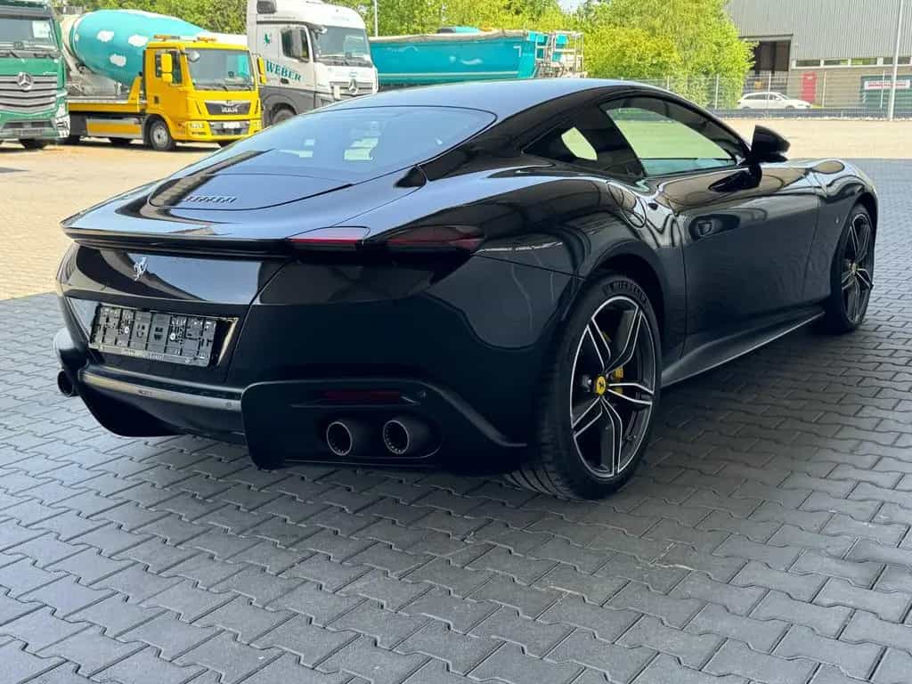 Ferrari Roma Coupe Schwarz 04/2021-photo-1