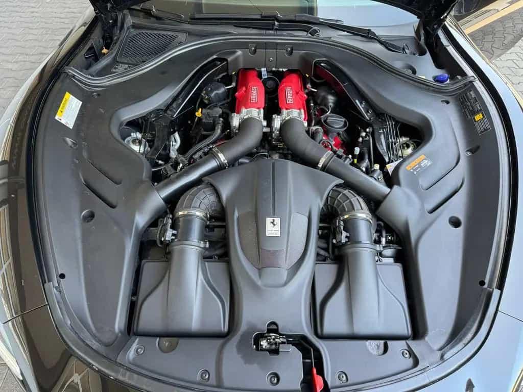 Ferrari Roma Coupe Schwarz 04/2021-photo-19