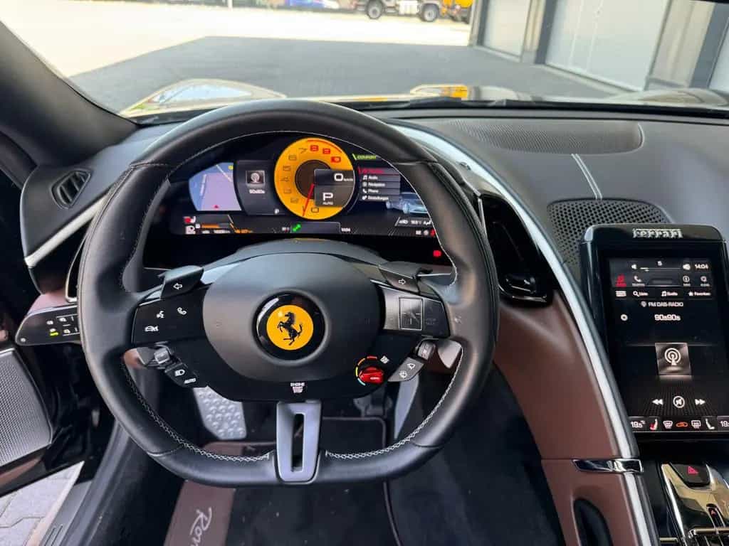 Ferrari Roma Coupe Schwarz 04/2021-photo-7