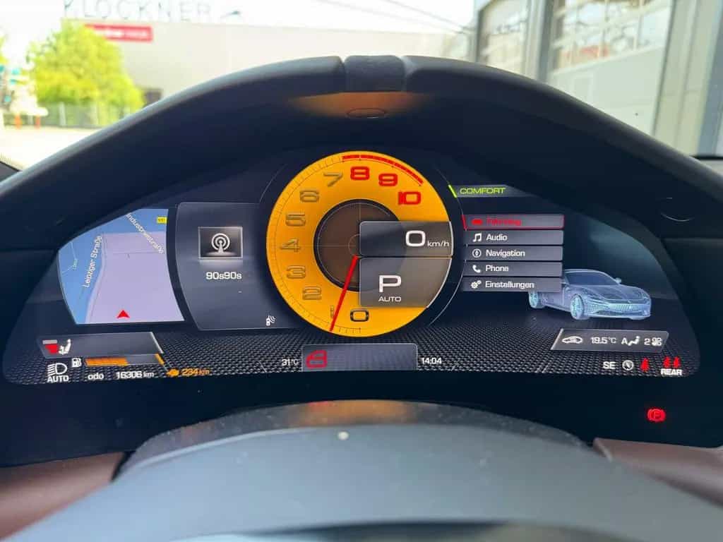 Ferrari Roma Coupe Schwarz 04/2021-photo-8