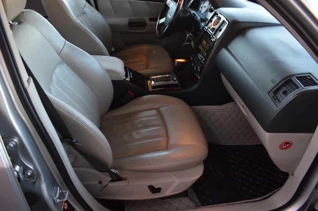 Chrysler 300C 3.0 CRD TÜV 11/2027 11/2006-photo-15