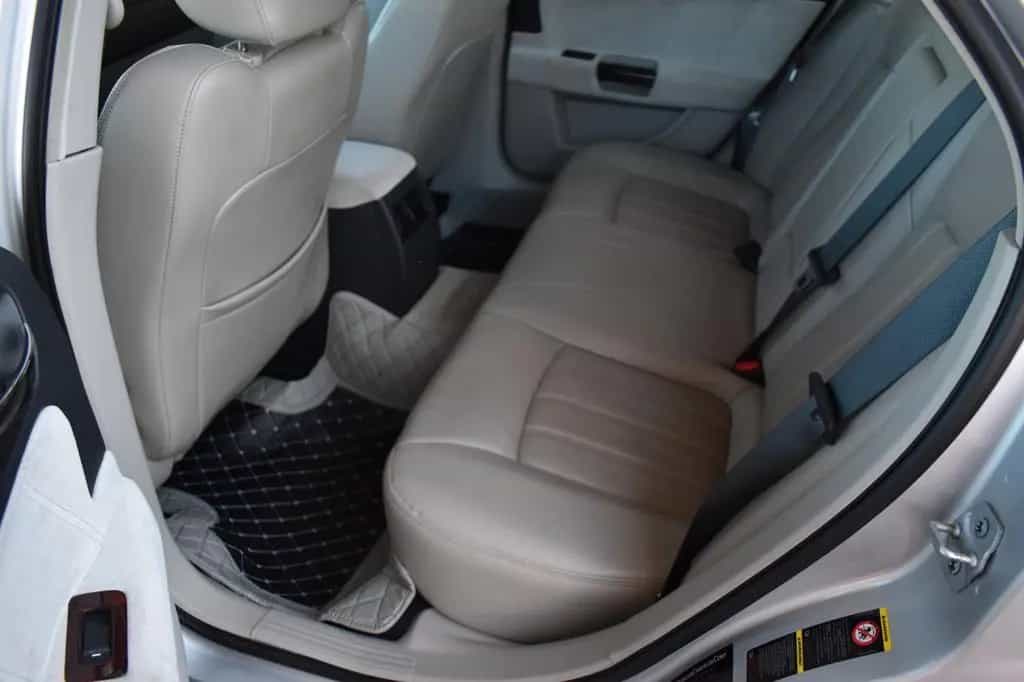 Chrysler 300C 3.0 CRD TÜV 11/2027 11/2006-photo-17