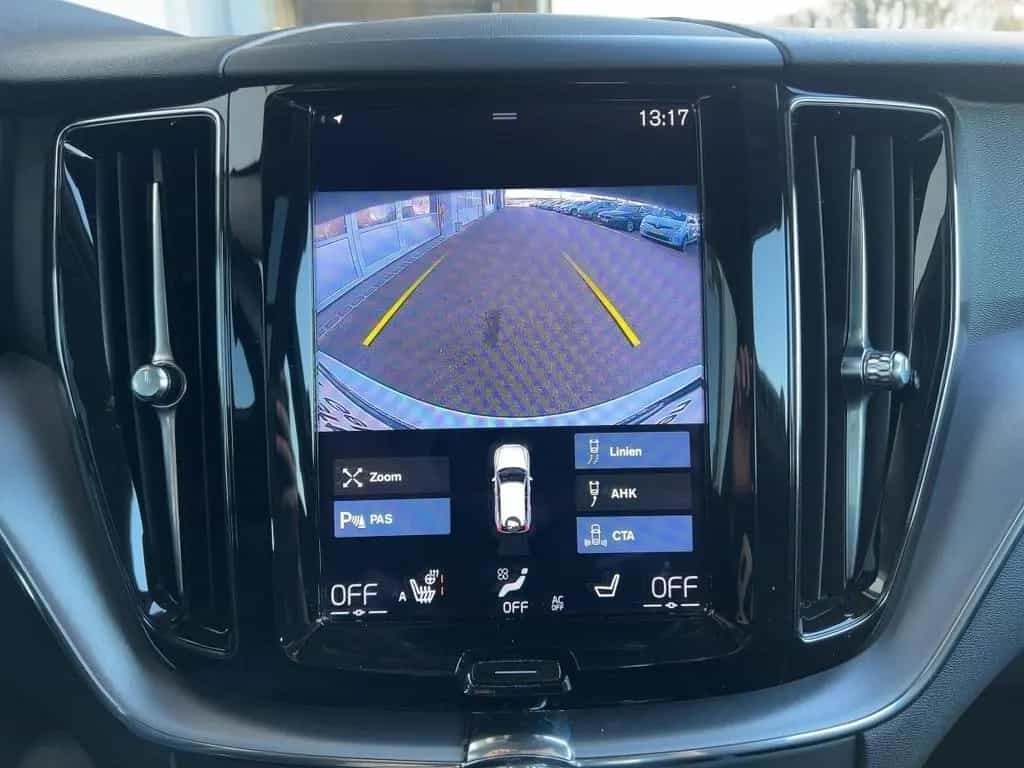 Volvo XC 60 B4 AWD Momentum Pro Mild-Hybrid 10/2020-photo-13