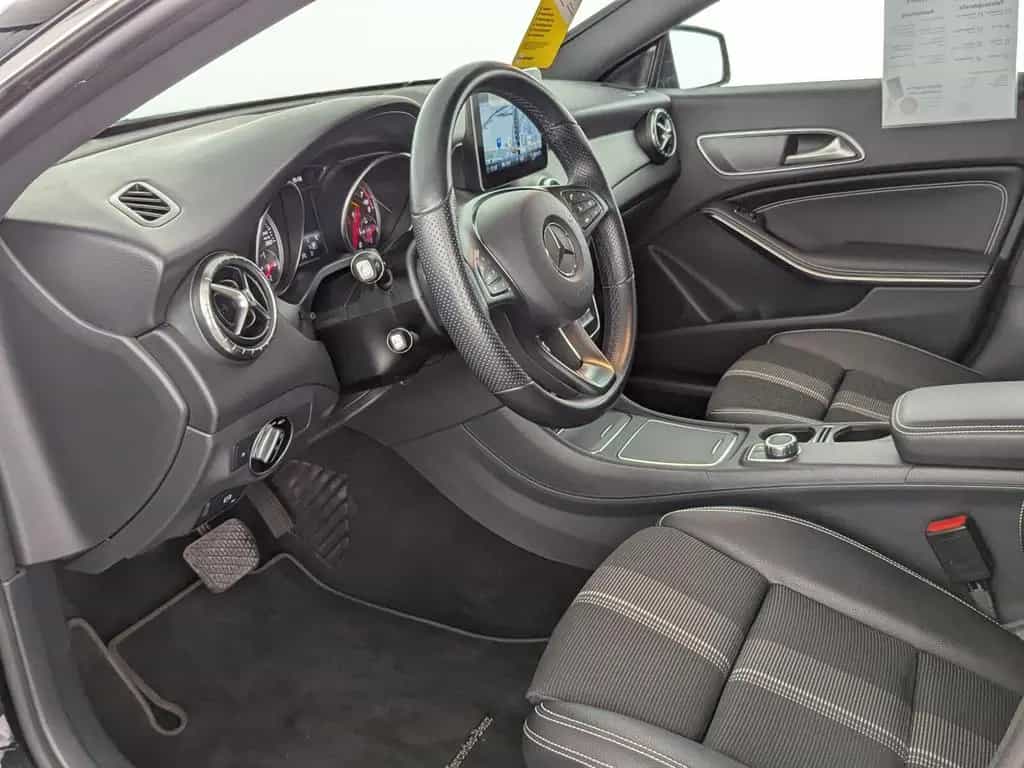 Mercedes-Benz CLA-Class 200 Shooting Brake Urban LED+NAVI+SHZ+RFK+BC 08/2018-photo-13