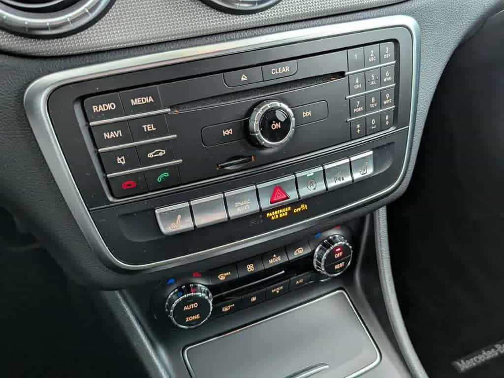 Mercedes-Benz CLA-Class 200 Shooting Brake Urban LED+NAVI+SHZ+RFK+BC 08/2018-photo-20