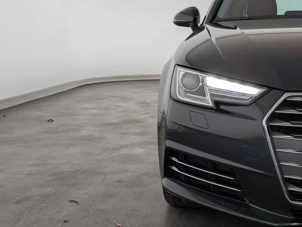 Audi A4 2.0 TFSI Avant sport XENON+NAVI+AHK+SHZ+PDC+ 09/2017-photo-2