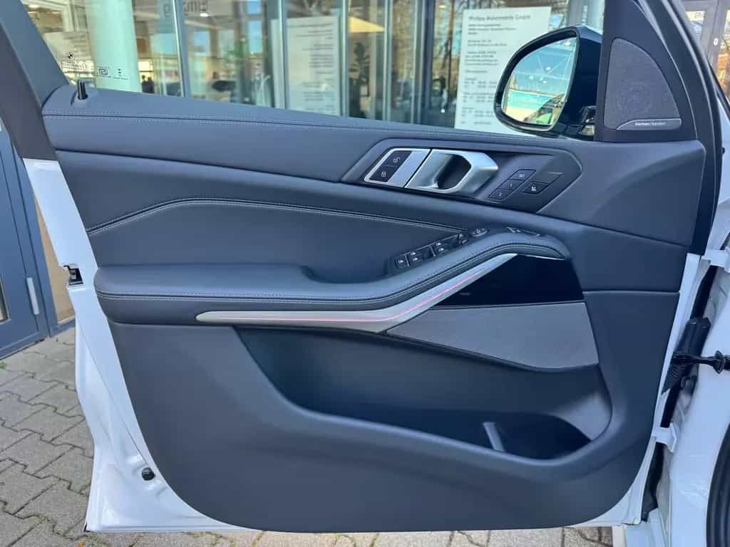 BMW X5 xDrive40d M Sport 2-Achs-Luft AHK PANO h&k 05/2025-photo-22